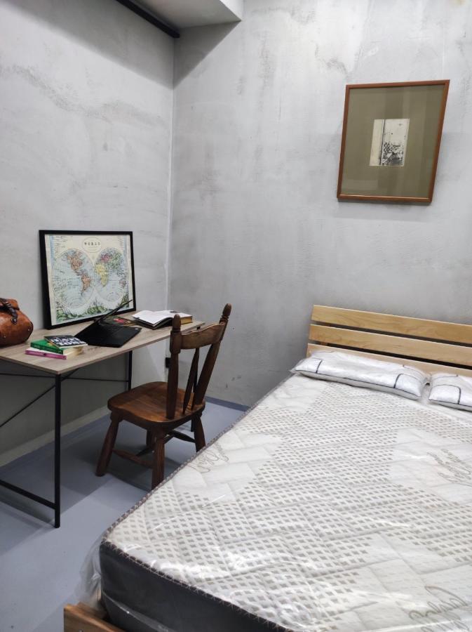 Apartamento Shared Flat In An Artists District Pikris Gora Tiflis Exterior foto