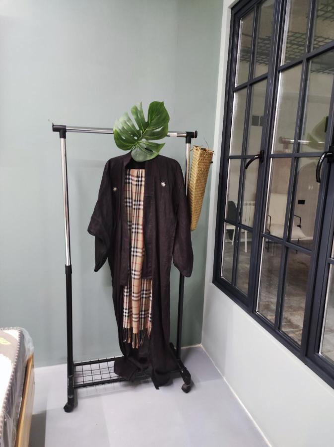 Apartamento Shared Flat In An Artists District Pikris Gora Tiflis Exterior foto