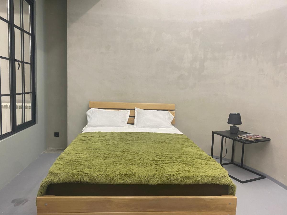 Apartamento Shared Flat In An Artists District Pikris Gora Tiflis Exterior foto