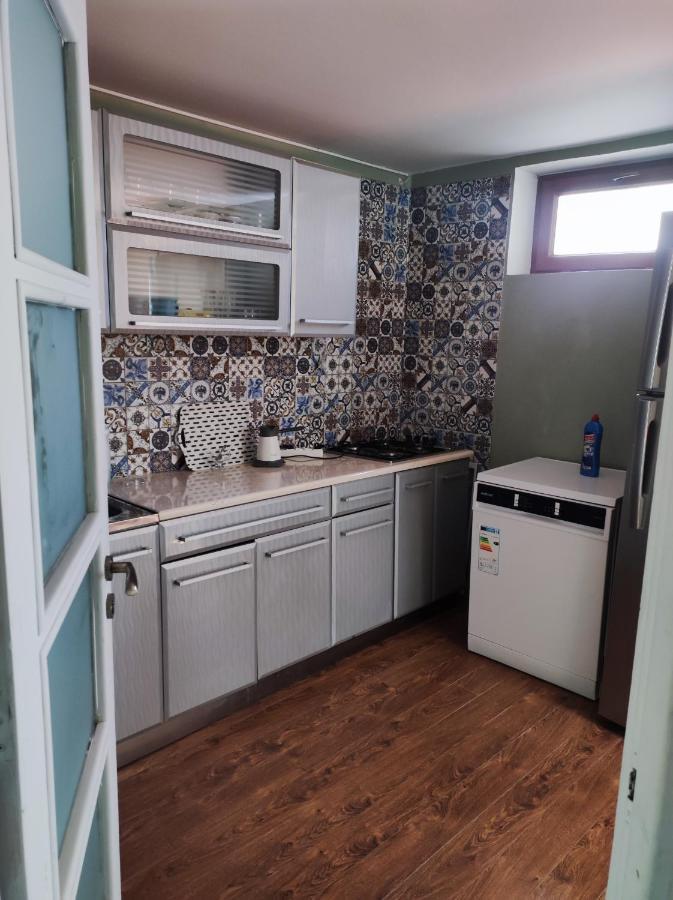 Apartamento Shared Flat In An Artists District Pikris Gora Tiflis Exterior foto